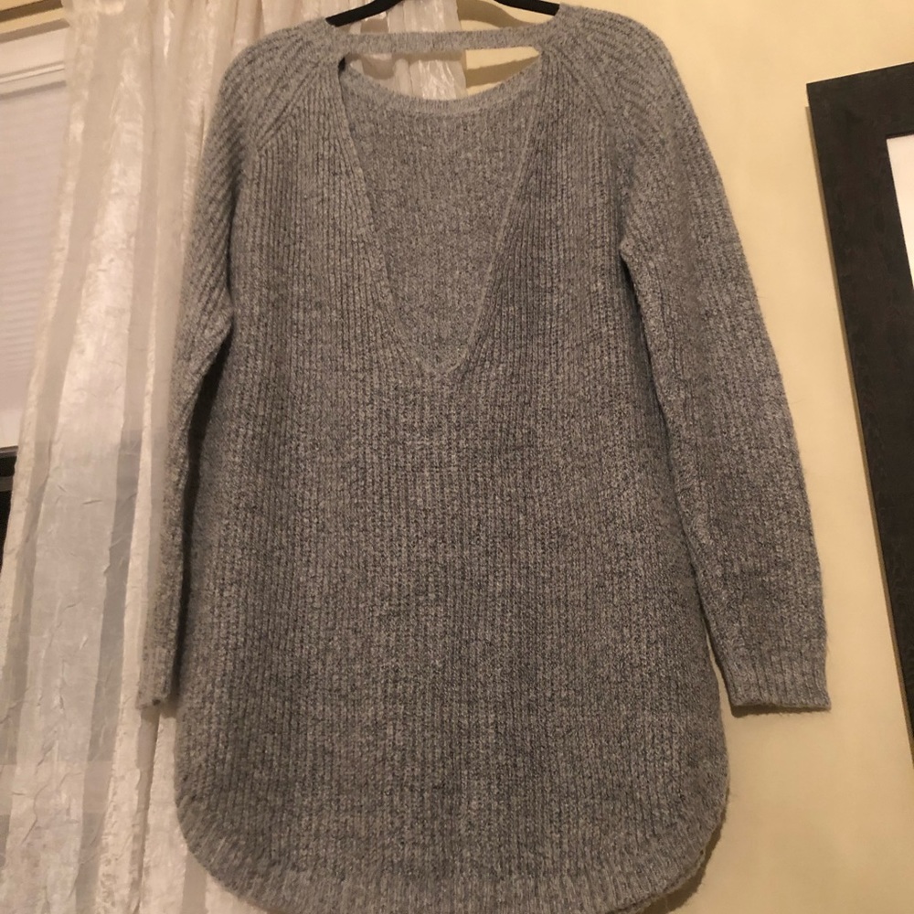 Windsor | Gray Open-Back Tunic